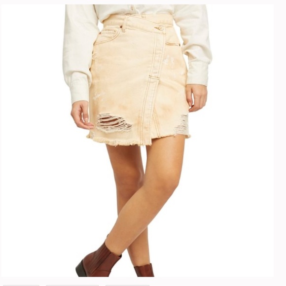 Free People Parker Wrap Butter Cream Distressed Denim Mini Skirt Size 27 New NWT - Picture 15 of 15